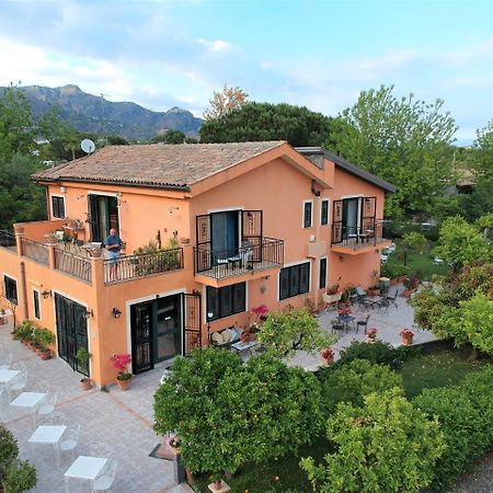 B&B Villa Maria Giovanna Giardini-Naxos Exterior foto
