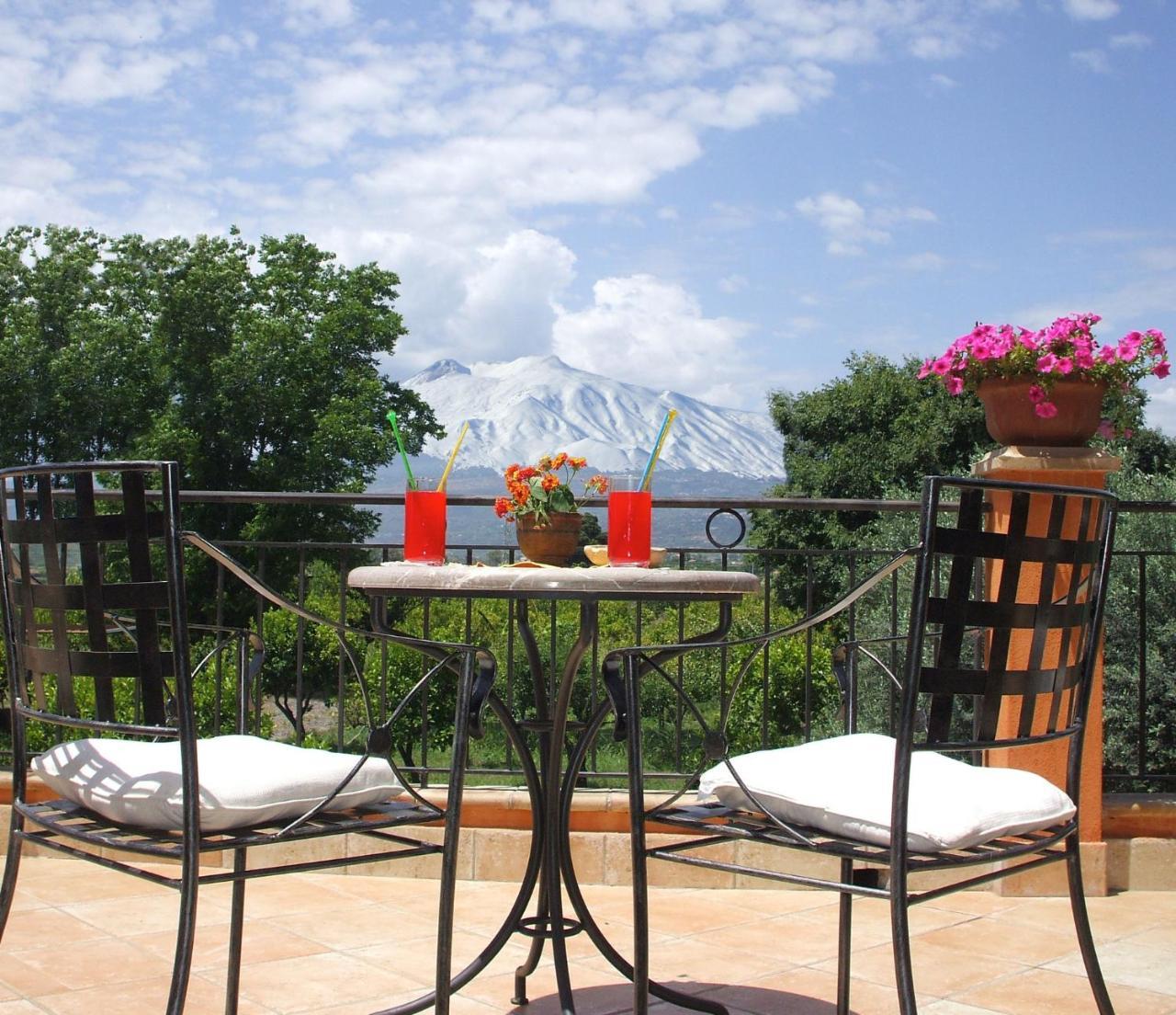 B&B Villa Maria Giovanna Giardini-Naxos Exterior foto
